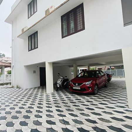West Darshan Apartments And Villas Thiruvananthapuram Luaran gambar
