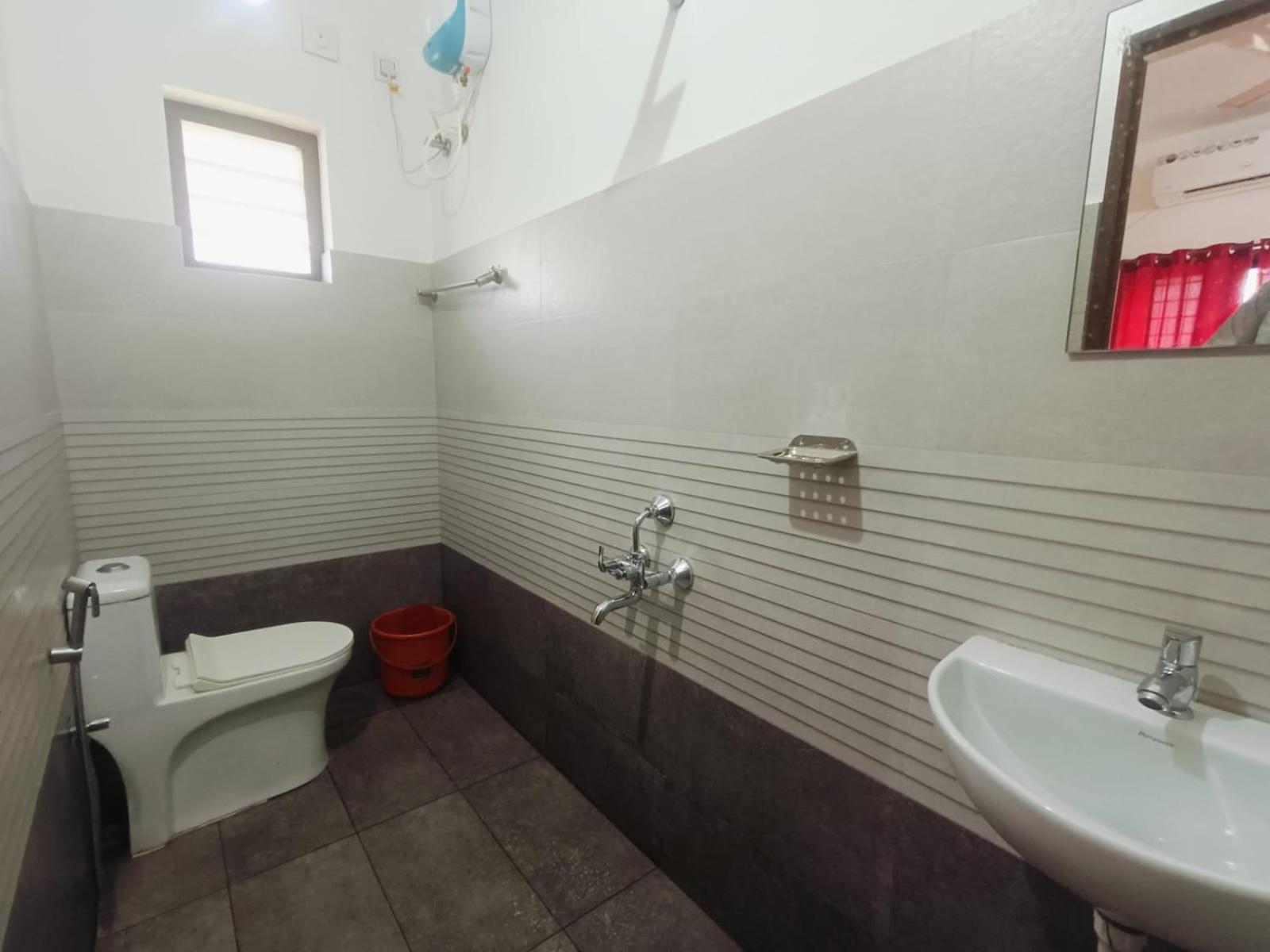 West Darshan Apartments And Villas Thiruvananthapuram Luaran gambar